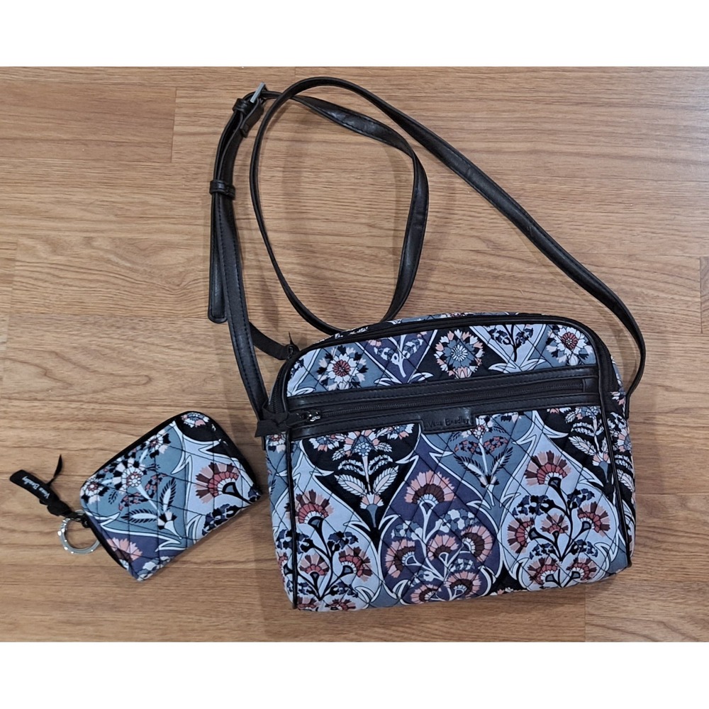 VERA BRADLEY CROSSBODY  PURSE WITH MATCHING WALLET ORNATE‎ BLOOMS